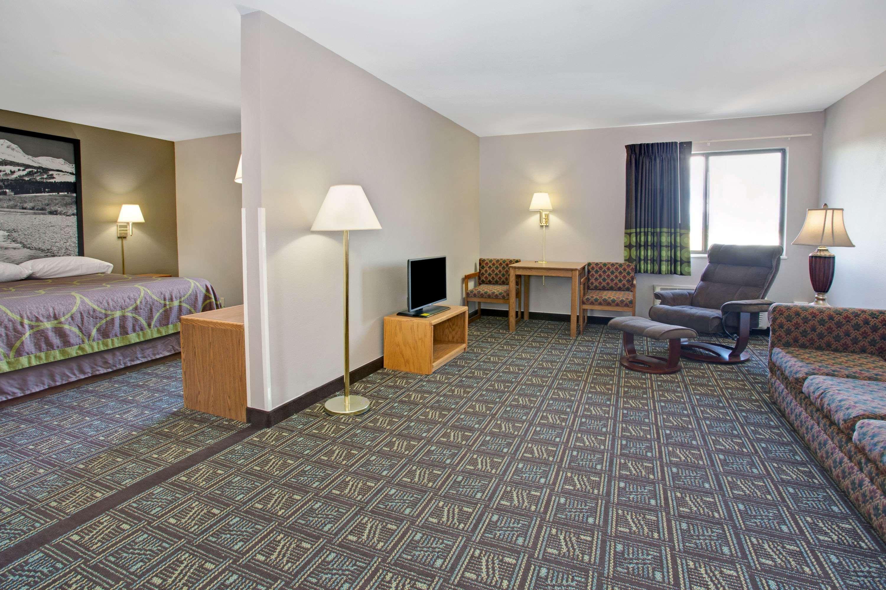 Super 8 By Wyndham Fort Collins Esterno foto