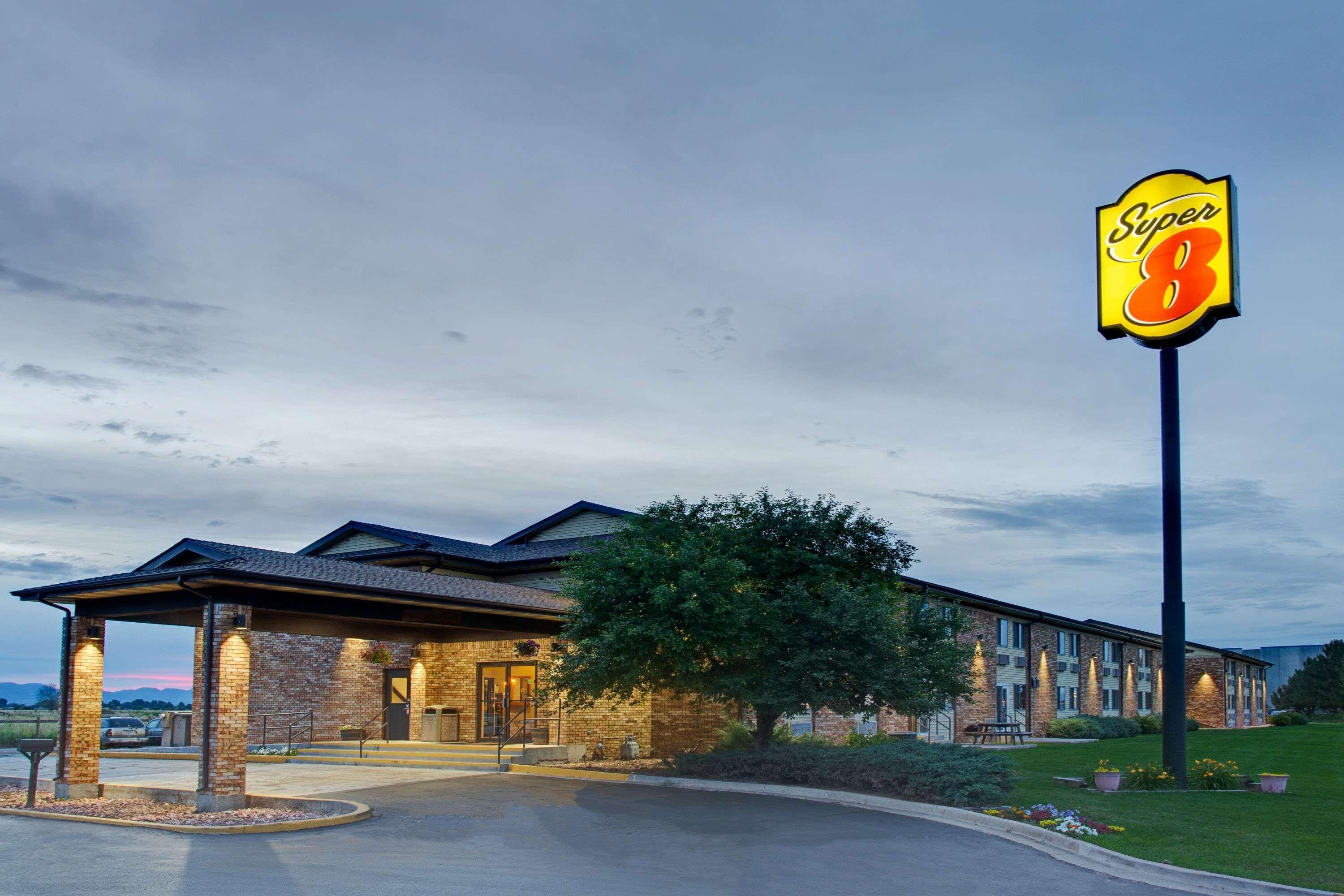 Super 8 By Wyndham Fort Collins Esterno foto