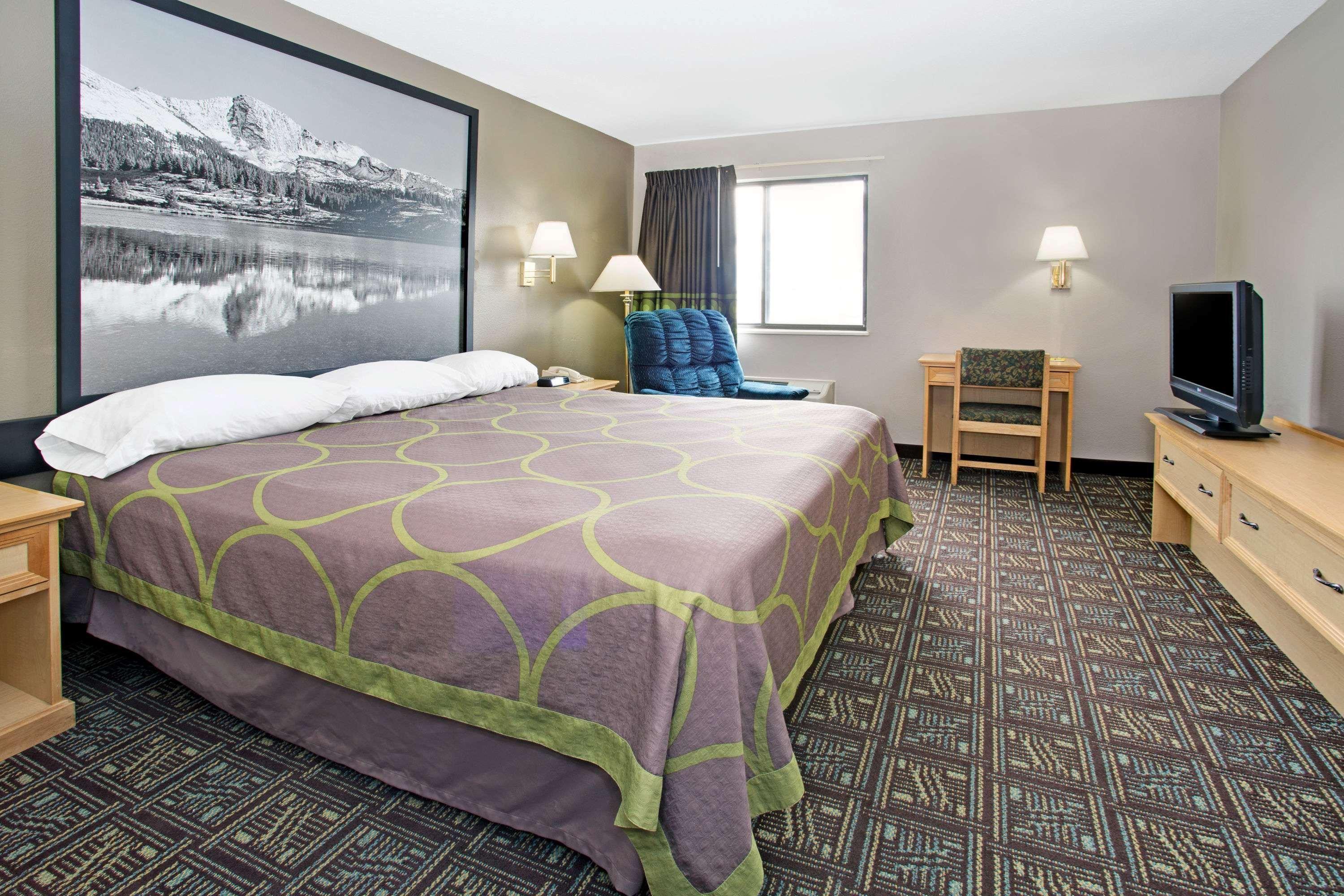 Super 8 By Wyndham Fort Collins Esterno foto